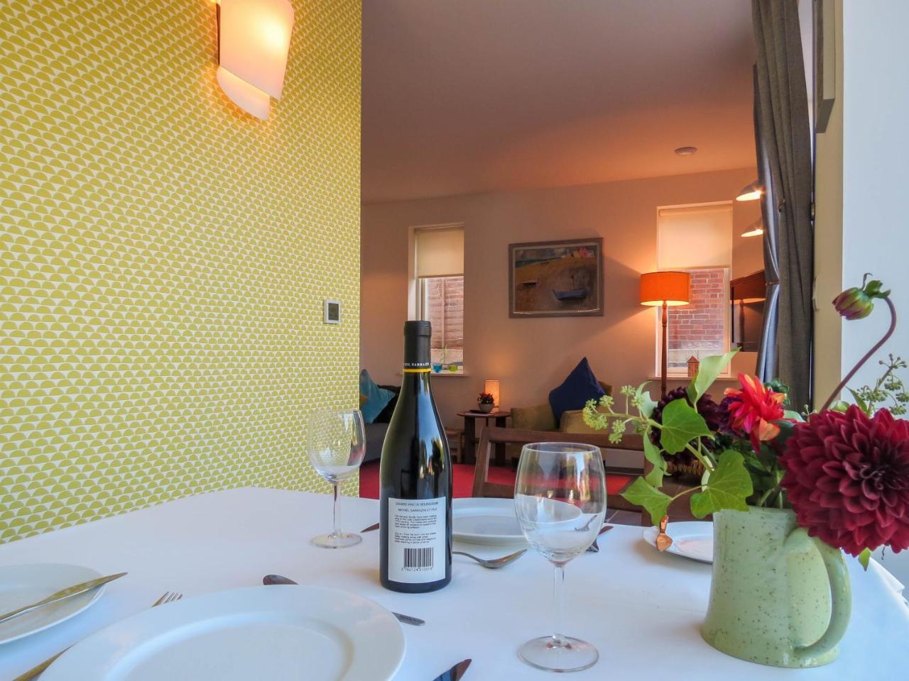 Robin'S Egg Apartment Aldeburgh Bagian luar foto